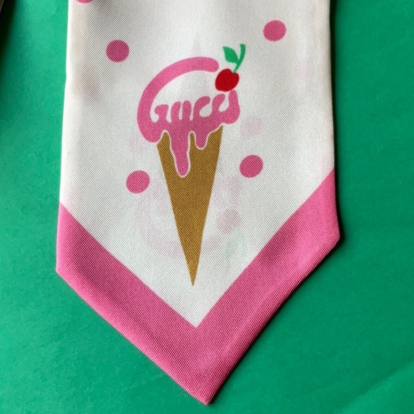 🍦 GUCCI ICE CREAM SCARF 🍦NWT 🍦 - Picture 9 of 16